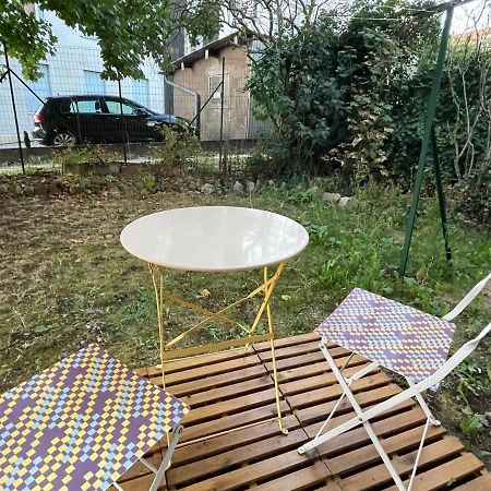 Le P'Tit Montjoux - Appart Avec Jardin Proche Gare Besancon Bagian luar foto